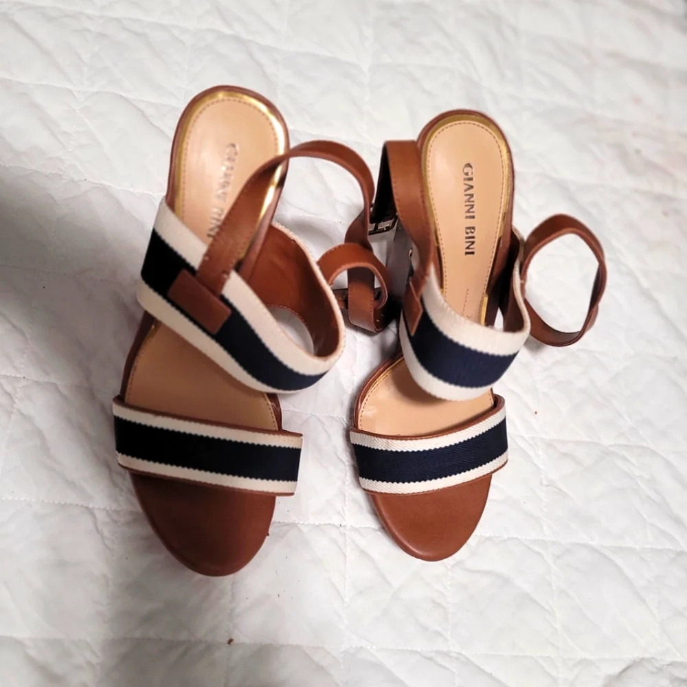 Wedges - Picture 1 of 2